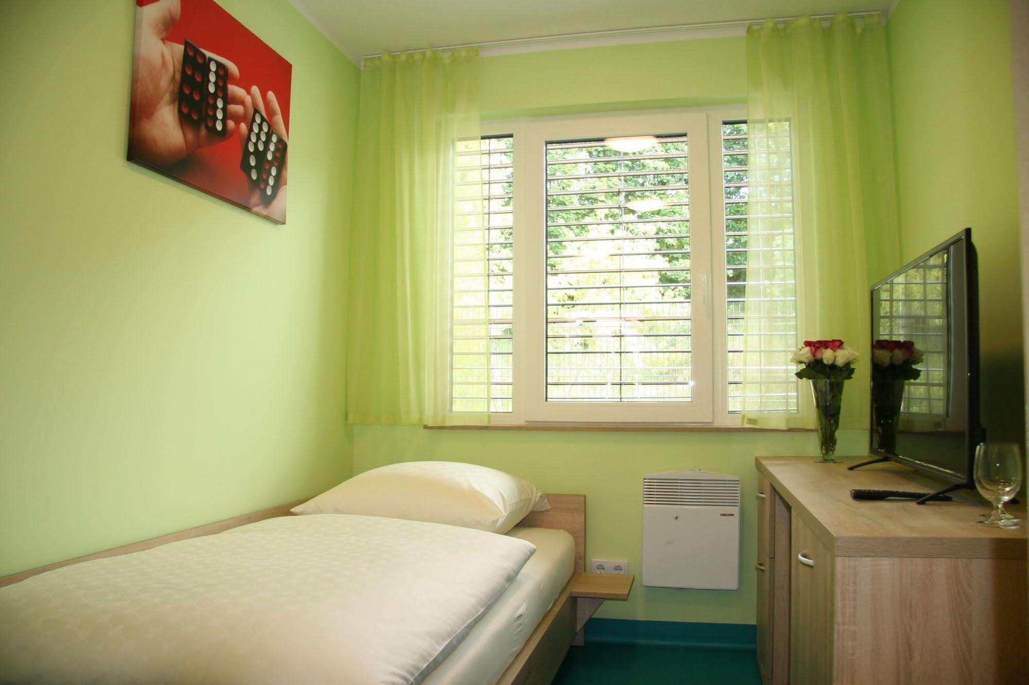Motel 24seven 2*
